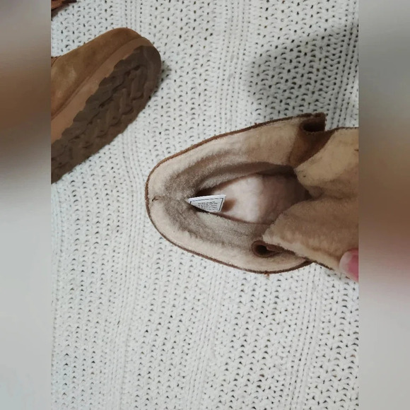 Bearpaw wedged boots In New Condition Size 7 - Picture 4 of 7